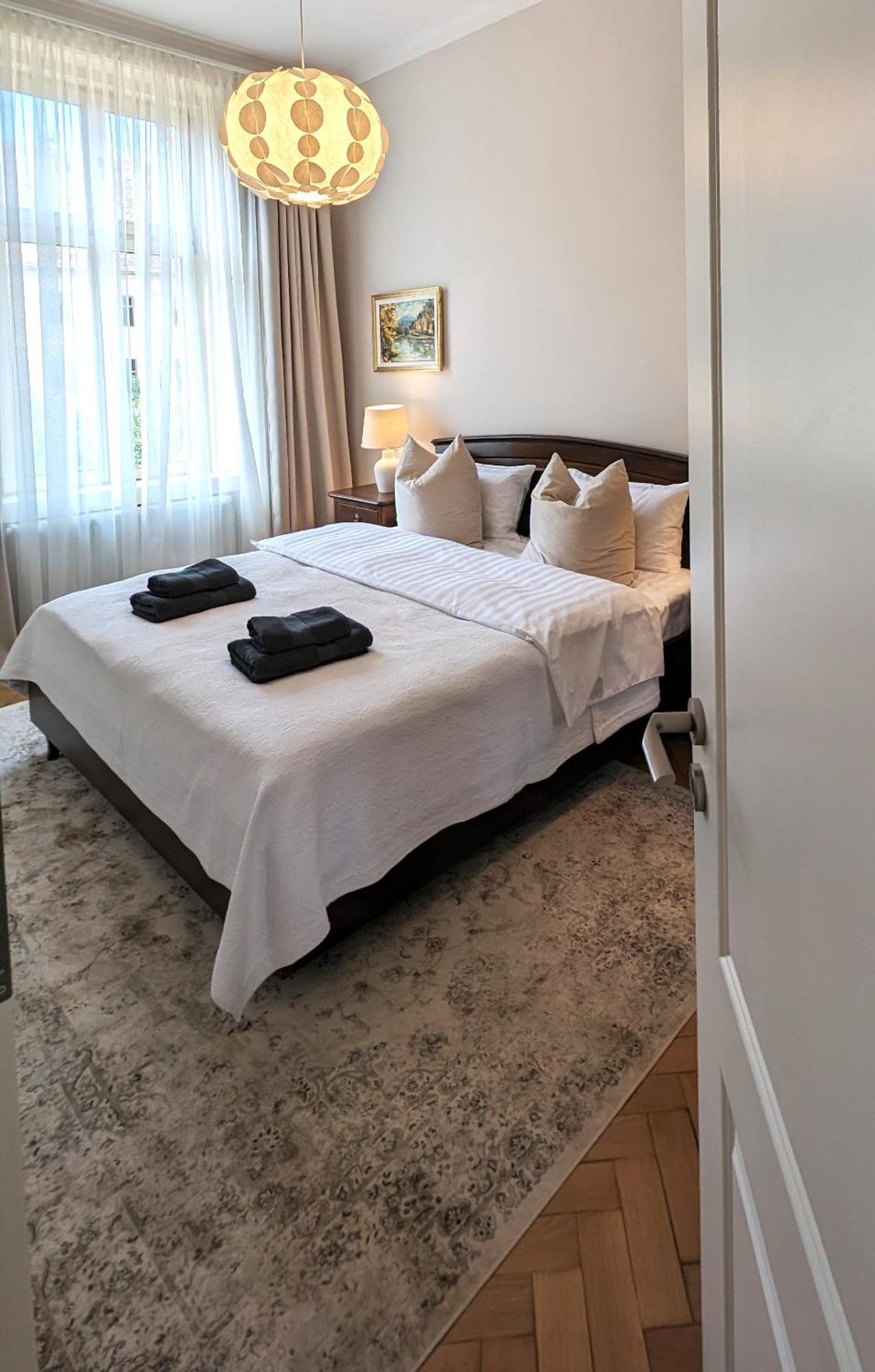 Apartments In Historic Center, Quiet Area, Ac Hermannstadt Zimmer foto